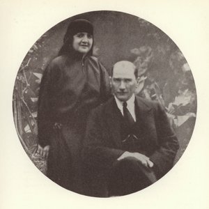 Mustafa Kemal Atatürk, président de la Turquie, et sa femme, Latife Usakligil