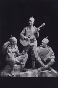 Sculpture représentant un groupe de soldats allemands de la Première Guerre mondiale jouant de la musique - Photographer German