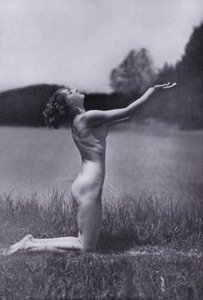 Le Corps Beau, Culture Physique pour Femmes (photo n/b) - Photographer German