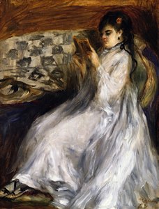 Femme en blanc lisant