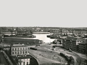 Les docks, Southampton, 1895 - Poulton and Co