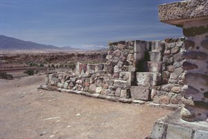 Un escalier intégré dans un mur, période post-classique tardive - Pre Columbian