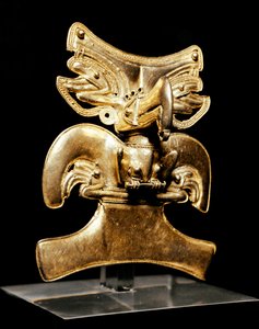 Art précolombien, civilisation Tairona : pendentif en forme d