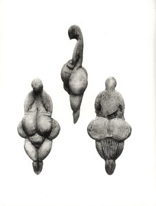 Trois vues d