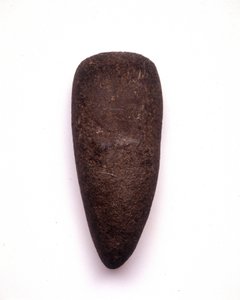 Néolithique. Hache en pierre. Museo archeologico de Milan - Prehistoric Prehistoric