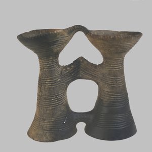 Vase en forme de jumelles, 4400-4200 av. J.-C. - Prehistoric Russian Culture