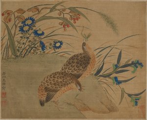 Deux cailles mangeant des sauterelles sous des fleurs