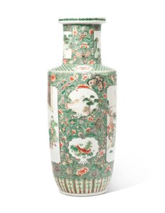Un vase rouleau famille verte 