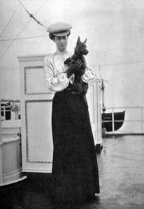 Princesse Victoria 1868-1935 avec Mac à bord du yacht royal Victoria et Albert III, 1908