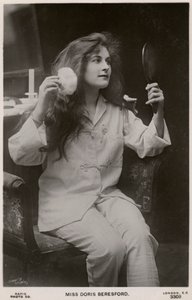 Doris Beresford, actrice britannique, vers 1900 - Rapid Photo Company