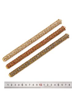 Trois bracelets 