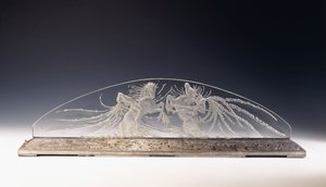 Deux Cavaliers; un luminaire en verre rare - Rene Jules Lalique