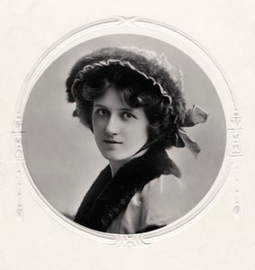 Nina Sevening, actrice britannique, début XXe siècle