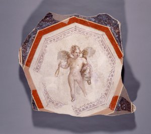Fresque de Cupidon tenant deux bâtons et un seau
