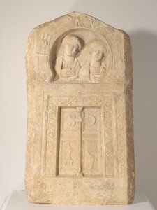 Stèle funéraire du prêtre Dionysios et de sa femme, Tertia, vers 240-260