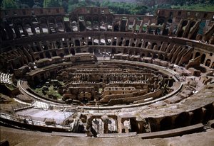 Vue intérieure du Colisée, construit entre 70 et 80 - Roman