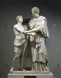 Groupe sculptural en marbre représentant Oreste et Électre
