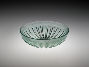 Bol en verre côtelé (100-200 après J.-C.) - Roman