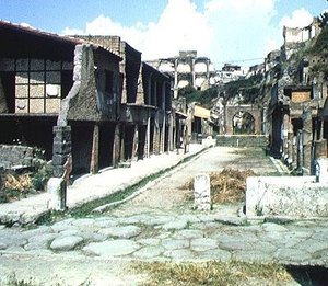 Vue du Decumanus Maximus (Route Principale) - Roman
