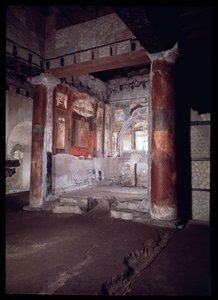 Autel du Temple (collège) des augustales, 5ème siècle av. J.-C.-1er siècle apr. J.-C. - Roman Roman