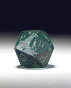 Dé à jouer, vers 2e siècle après J.-C. (verre)