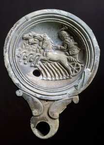 Lampe à huile représentant un char de course avec quatre chevaux (terre cuite) - Roman Roman