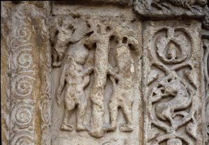 Adam et Ève. Détail de la façade de la Basilique, début du 12ème siècle - Romanesque