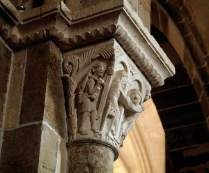 Ésaü revient de la chasse (chapiteau sculpté)