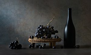 Raisins riches, bouteille foncée - Rong Wei