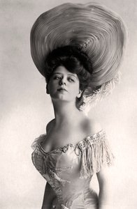 Camille Clifford 1885-1971, actrice belge, 1905 - Rotary Photo
