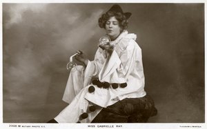 Gabrielle Ray, actrice, danseuse et chanteuse anglaise, vers 1900 - Rotary Photo