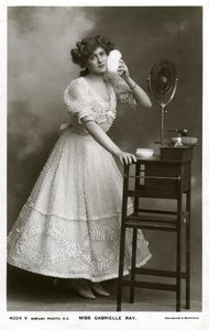Gabrielle Ray, actrice, danseuse et chanteuse anglaise, vers 1906 - Rotary Photo