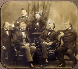 Léon Tolstoï et Dmitri Grigorovitch avec Ivan Gontcharov, Ivan Tourgueniev, Alexander Drushinin et Al - Russian Photographer