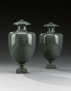 Une paire de vases Kalkan, Peterhof, vers 1800 - Russian School