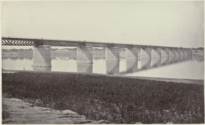 Pont ferroviaire sur la Yamuna à Allahabad - Samuel Bourne (signed by artist)