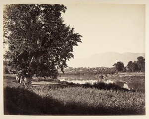 Bij Bihara sur le Jhelum