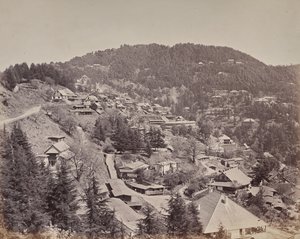 Shimla. Maisons de résidents européens, vue vers l