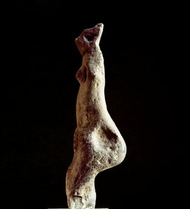 Culture nuragique sarde : statuette en calcaire de Vénus stéatopyge (Vénus de Macomer), provenant de Macomer, près de Nuoro. Période pré-nuragique (25e-18e siècle av. J.-C.). Énéolithique. Musée National Archéologique, Cagliari - Sardinia Nuragic Civilization