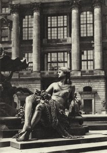 Berlin : Partie de la fontaine du château - Sasha Stone