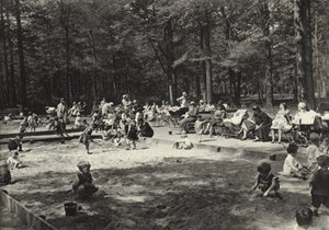 Berlin : Tiergarten (photo n/b) - Sasha Stone