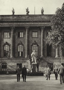 Berlin : Universität - Sasha Stone