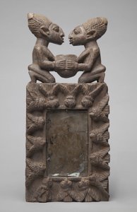 Boîtier de miroir Yoruba (bois) - School African
