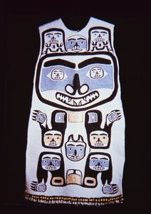 Robe Chilkat, tribu Tlingit