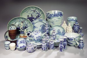 Lot Assorti de Porcelaine 