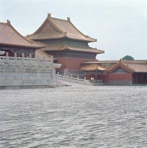 Pavillon à double avant-toit et terrasse en marbre, dynastie Ming (photo)