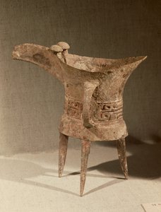 Vase à trois pieds 