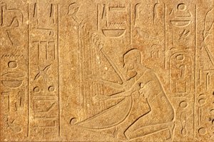 Égypte ancienne, peinture/sculpture murale, harpiste avec tête d