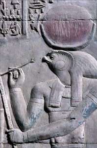 Égypte ancienne, peinture murale/sculpture, Horus écrit sur un rouleau de papyrus, temple de Sobek et Horus, Kom Ombo