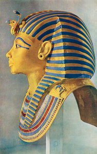 Toutankhamon. Le masque funéraire en or massif qui couvrait la tête de la momie du jeune pharaon. Pharaon égyptien de la 18e dynastie, a régné vers 1332 av. J.-C. – 1323 av. J.-C. De The Illustrated London News, Silver Jubilee Record Number