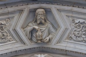 Christ, détail du relief autour du portail latéral, cathédrale de Santa Maria del Fiore, Florence (Liste du patrimoine mondial de l